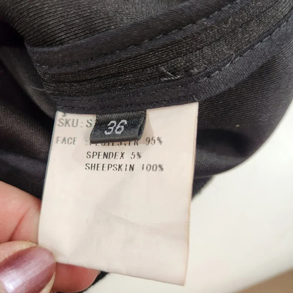 Innvolve Black Sweatshirt w/ Sparkly Lightning Bolts Clouds Size Small - Picture 10 of 11